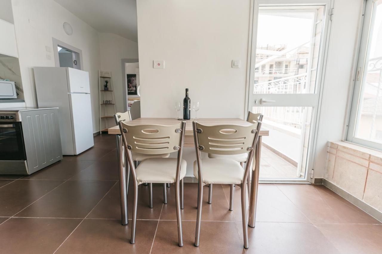 Aristo Machne Yehuda Boutique Apartments Jeruzsálem Kültér fotó